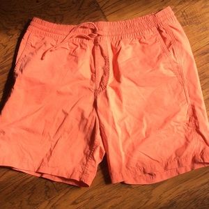 Mens Vans size L pull on flat pocket shorts.